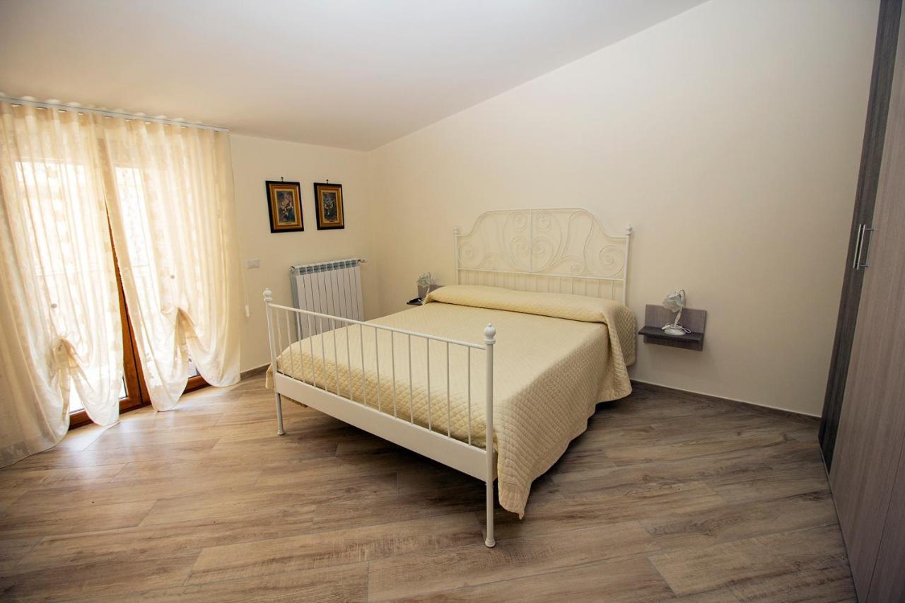 דירות צ'טארה Casa Landi מראה חיצוני תמונה